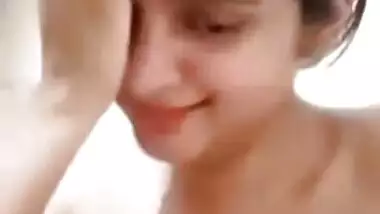 Beautiful Paki Bhabi Showing On Video Call