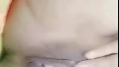 Bengali boudi pussy rubbing after nude bath selfie