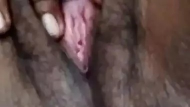 Village Desi girl showing her virgin pussy on cam
