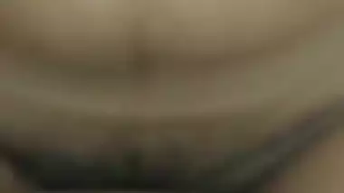 Man sucks boobs and enjoys his GF’s desi chudai