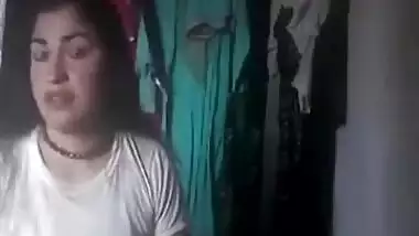 Desi Hot Girl Showing Her Boobs Her Lover