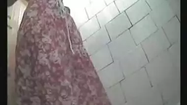 Girl Changing Sanitary Pad - Movies.