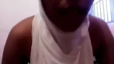 Insatiable Desi whore knows how to satisfy penis in the porn video