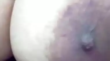 desi aunt showing her got boobs