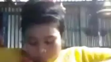 Bangladeshi village girl fingering pussy on video call