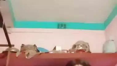 Sexy Desi Boudi Showing Her Big Boobs and Pussy