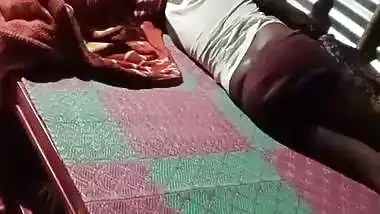 Village couple fucks at midnight in Indian sex video