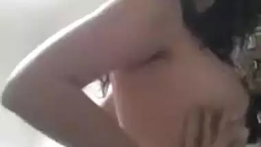 Desi cute girl salini show her body part 2